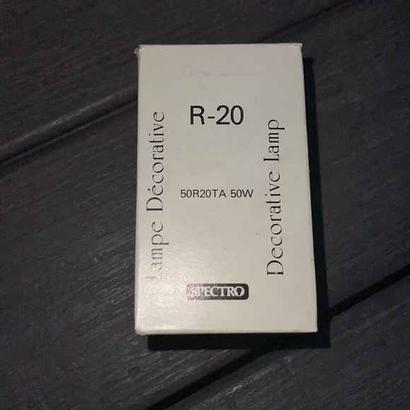 Light bulb - Picture 1 of 3